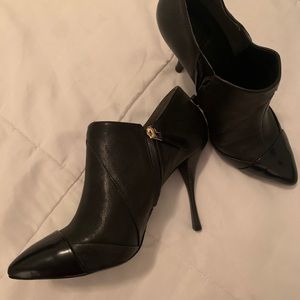 TORY BURCH BOOTIES